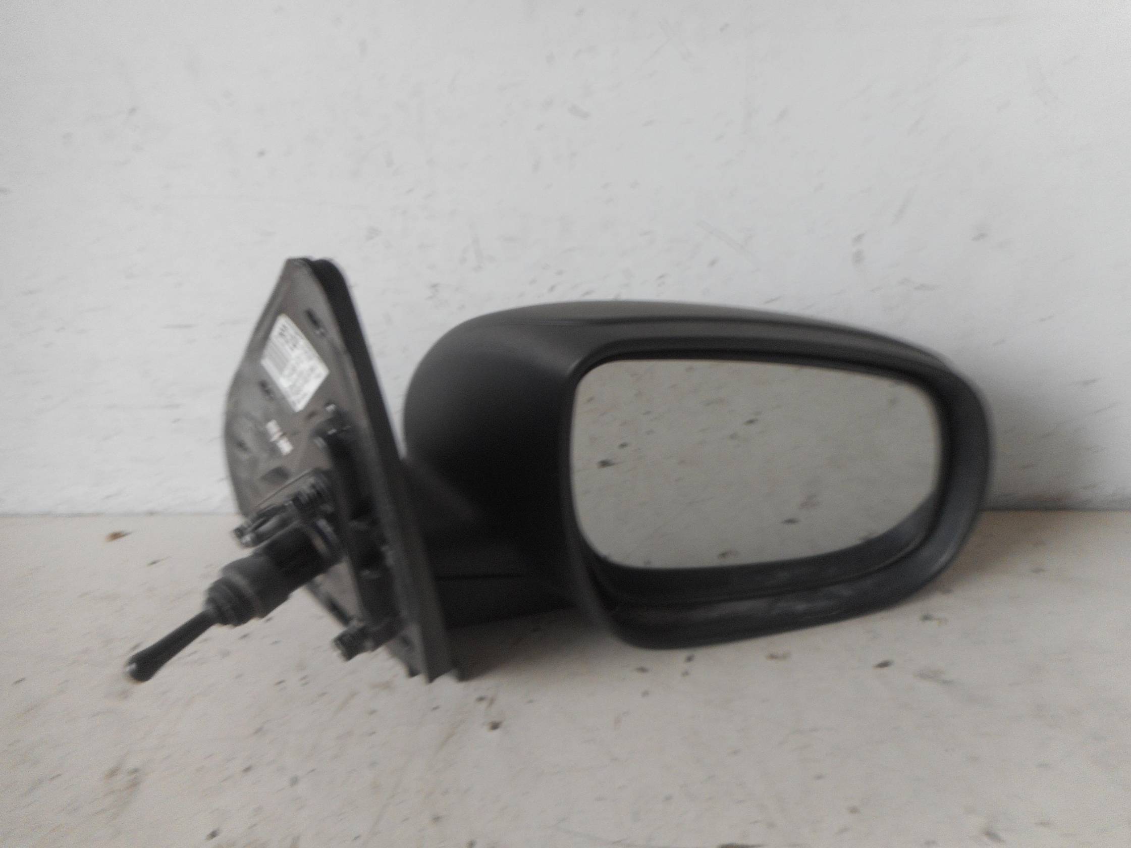 Retrovisore est. dx.